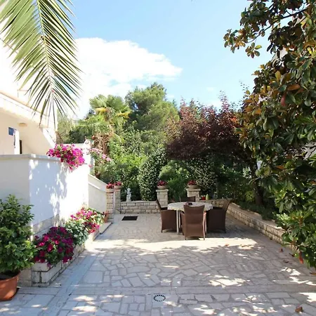 Apartment In Porec - Istrien 10194 Апартаменты *