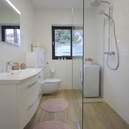 Apartment Apartment In Porec - Istrien 10194 *