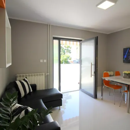 Apartment Apartment In Porec/Istrien 10194 *